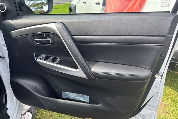 2022 Mitsubishi Pajero Sport GSR