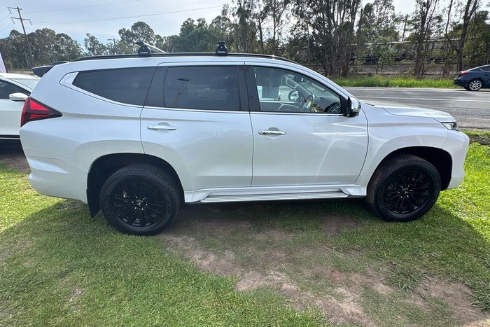 2022 Mitsubishi Pajero Sport GSR