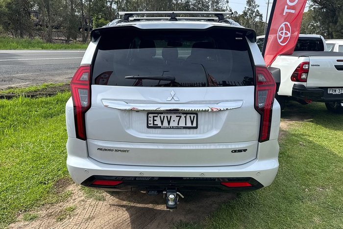 2022 Mitsubishi Pajero Sport GSR