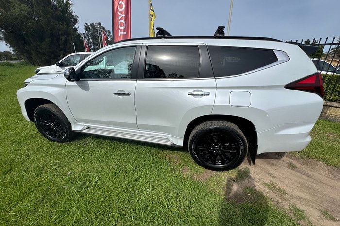 2022 Mitsubishi Pajero Sport GSR