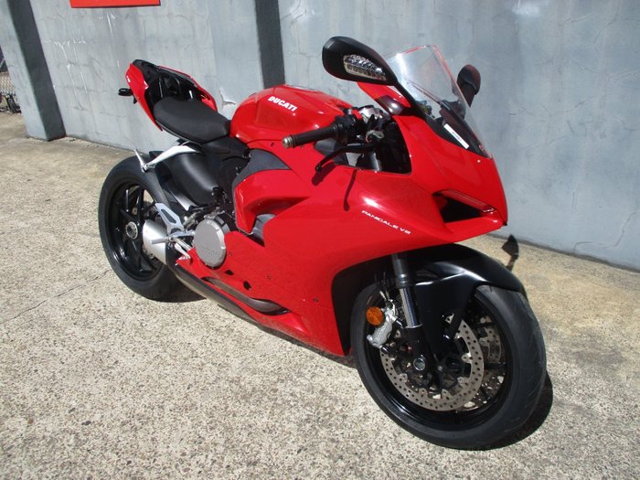 2022 DUCATI PANIGALE V2