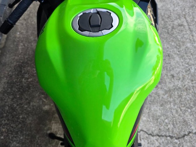 2024 Kawasaki NINJA 400 ZX-4RR KRT GREEN