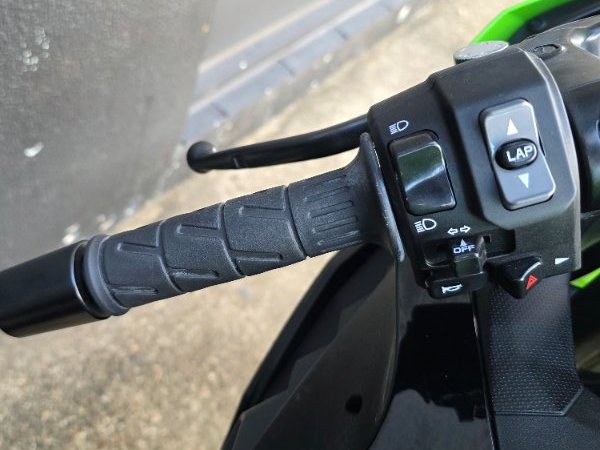 2024 Kawasaki NINJA 400 ZX-4RR KRT GREEN