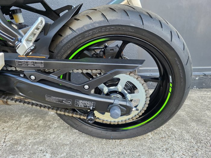 2024 Kawasaki NINJA 400 ZX-4RR KRT GREEN