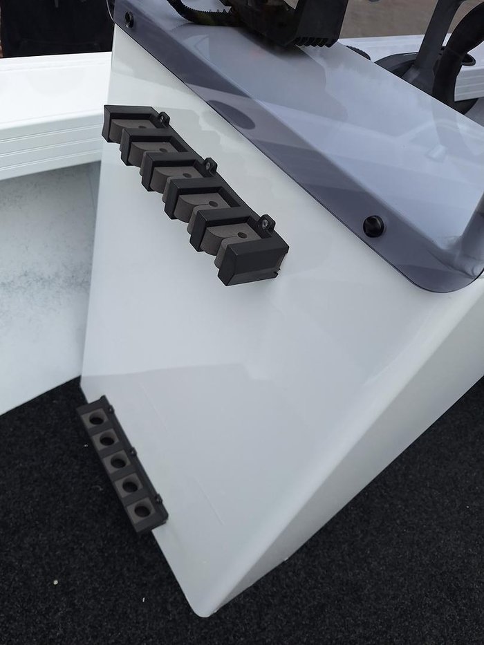 2025 QUINTREX 490 Renegade SC