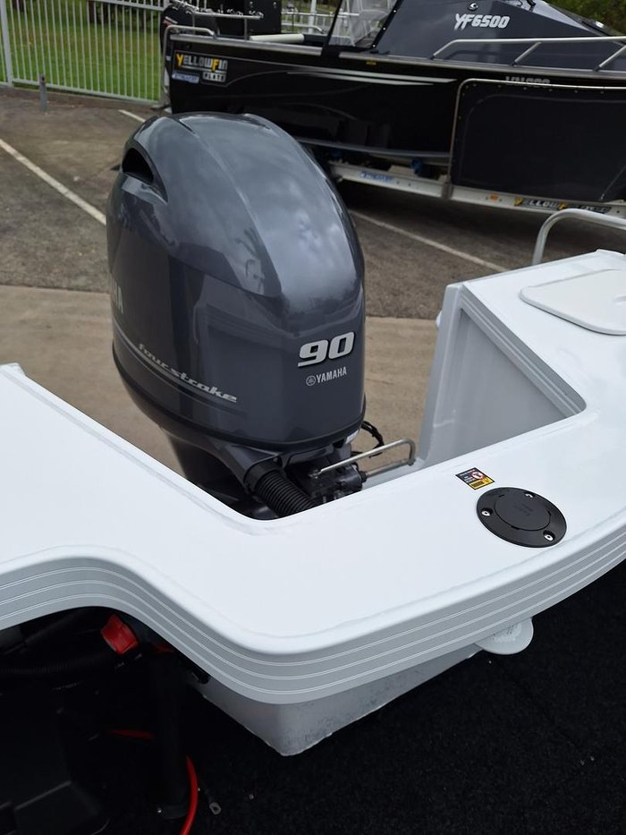 2025 QUINTREX 490 Renegade SC