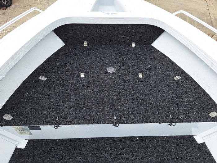 2026 QUINTREX 490 Renegade SC