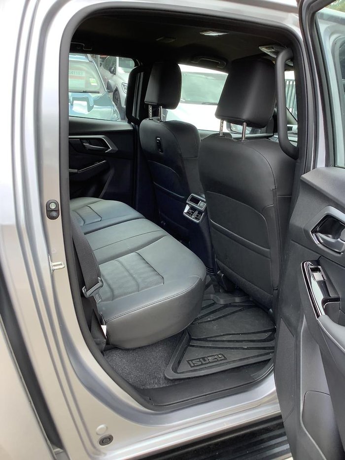 2025 Isuzu D-MAX X-TERRAIN