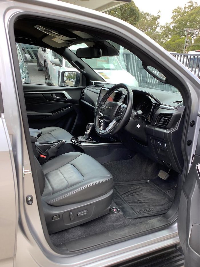 2025 Isuzu D-MAX X-TERRAIN