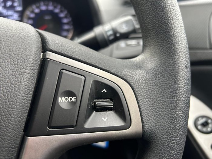 2016 Hyundai Accent Active