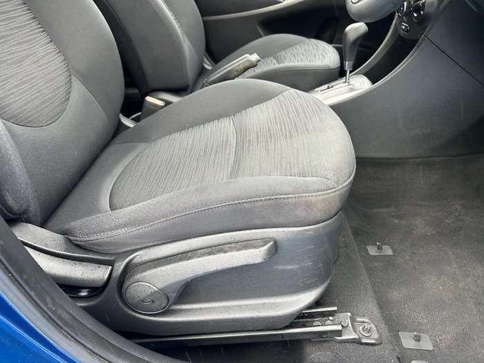 2016 Hyundai Accent Active