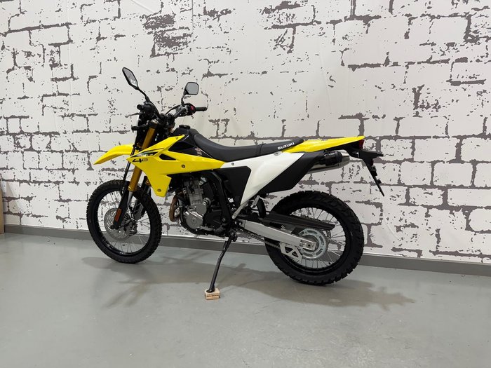 2025 Suzuki DR-Z4S DR-Z Yellow