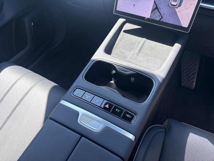 2025 Jaecoo J7 SHS Track