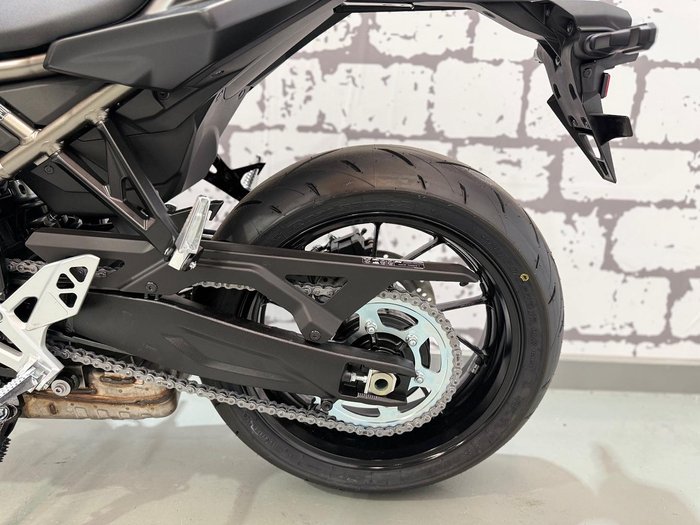 2025 Suzuki GSX-8T GSX-S Gold