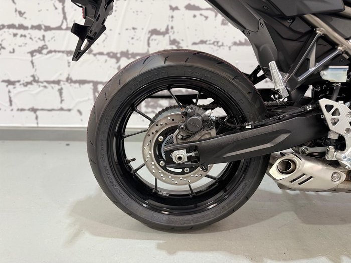 2025 Suzuki GSX-8T GSX-S Gold