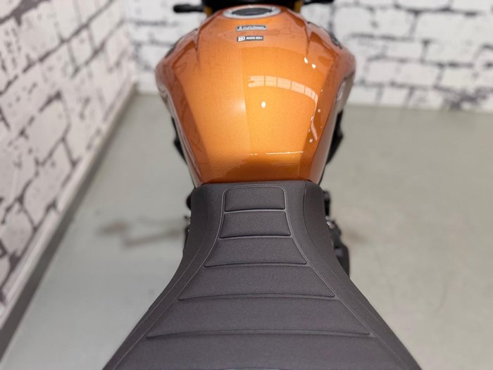 2025 Suzuki GSX-8T GSX-S Gold