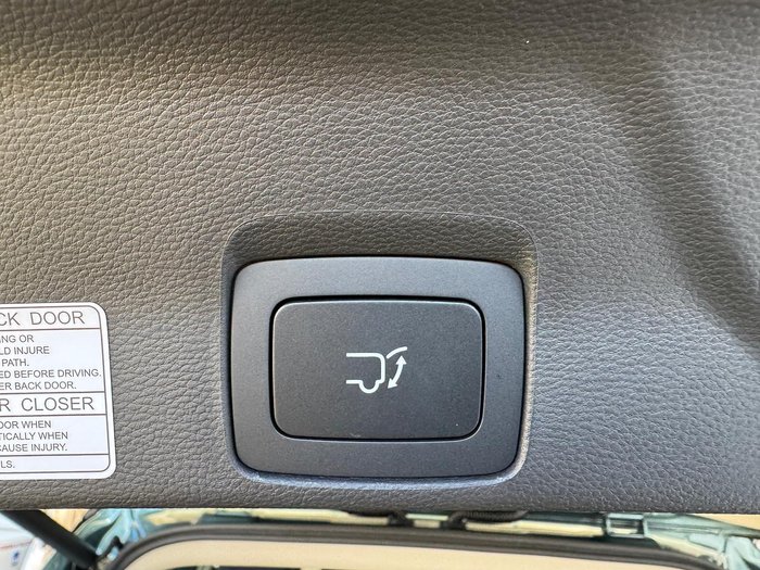 2025 LDV D90 Executive