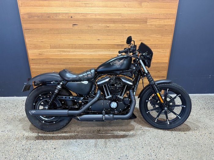 2017 Harley-davidson XL883 IRON 883 Black