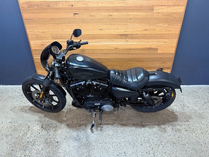 2017 Harley-davidson XL883 IRON 883 Black