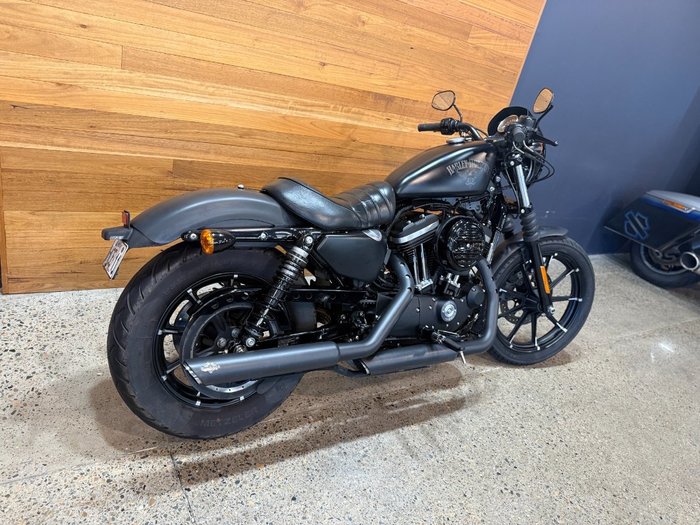 2017 Harley-davidson XL883 IRON 883 Black