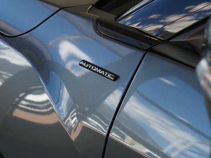 2025 Mahindra XUV3XO AX7L