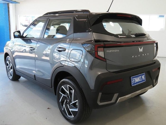 2025 Mahindra XUV3XO AX7L