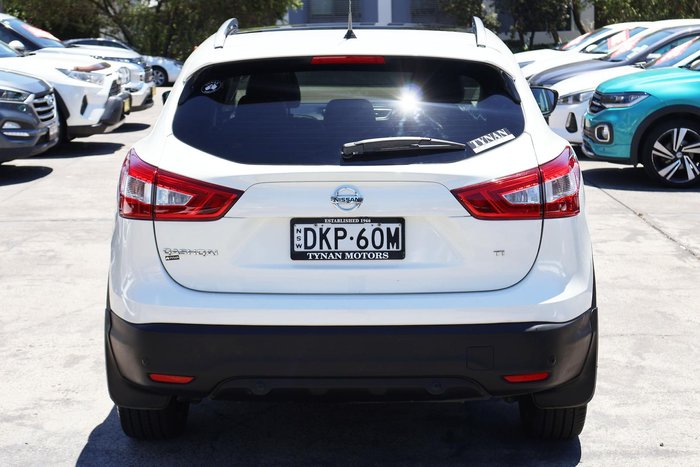 2016 Nissan QASHQAI Ti