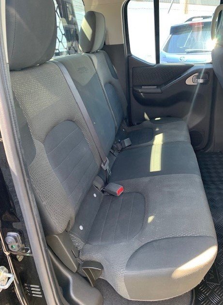 2013 Nissan Navara ST