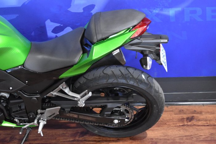 2015 Kawasaki Z300 ABS Green