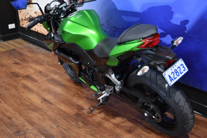 2015 Kawasaki Z300 ABS Green