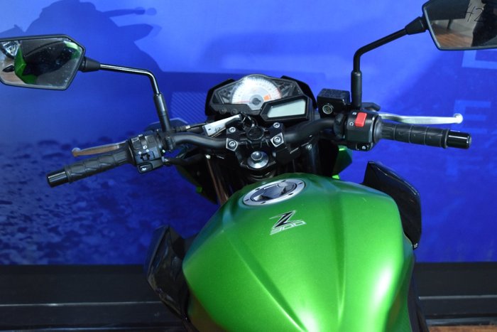 2015 Kawasaki Z300 ABS Green