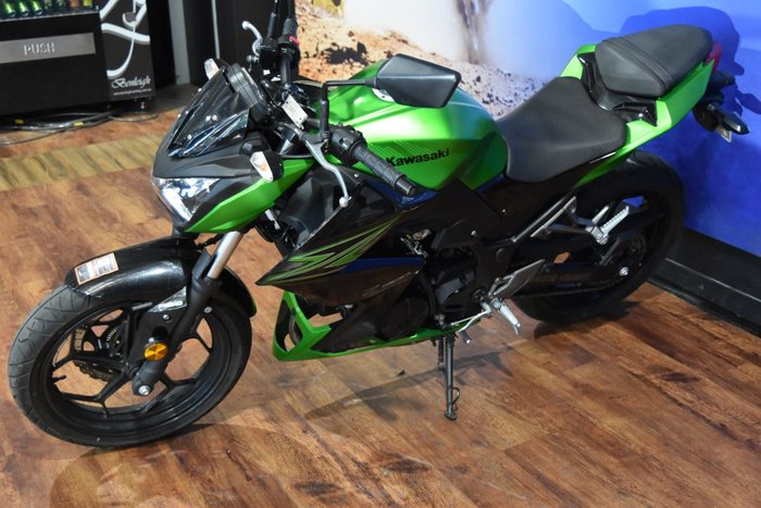 2015 Kawasaki Z300 ABS Green