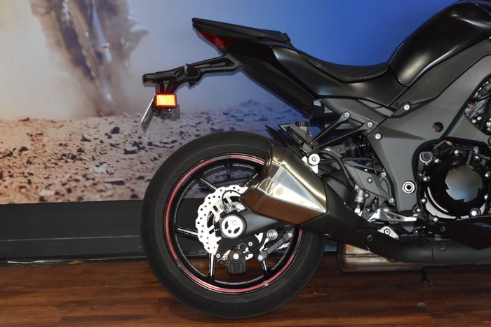 2021 Kawasaki Z1000 Black