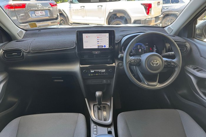 2025 Toyota Yaris Cross GXL