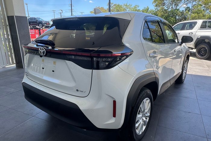 2025 Toyota Yaris Cross GXL