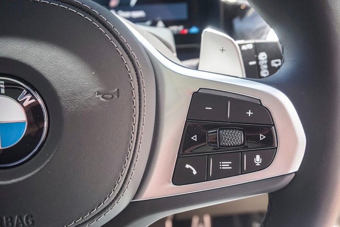 2025 BMW X7 xDrive40d M Sport