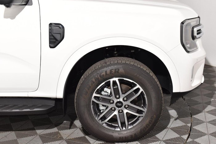 2025 Ford Everest Trend