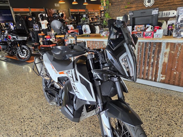 2019 KTM 790 Adventure
