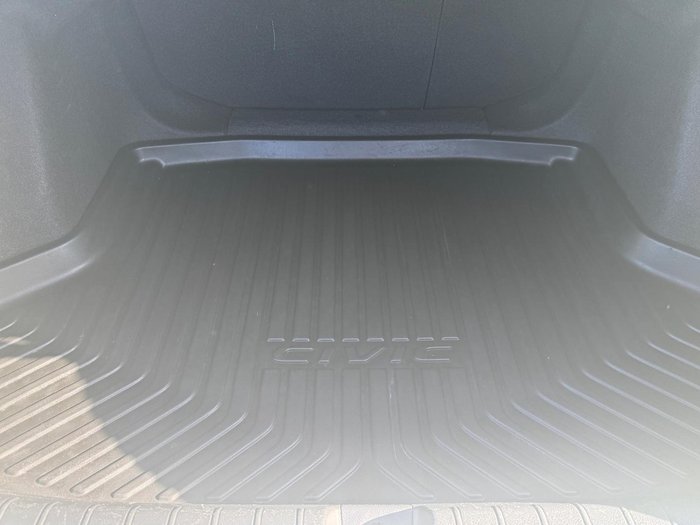 2018 Honda Civic VTi-LX 10th Gen MY18 White Orchid