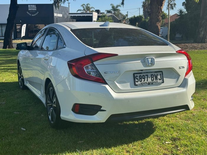 2018 Honda Civic VTi-LX 10th Gen MY18 White Orchid