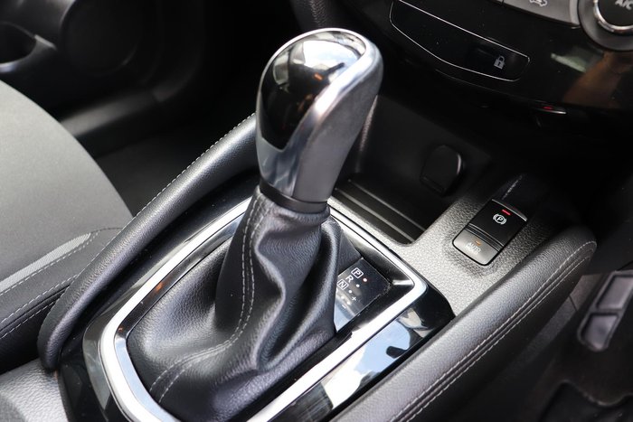 2018 Nissan QASHQAI ST