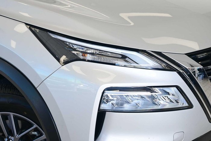 2024 Nissan X-TRAIL ST