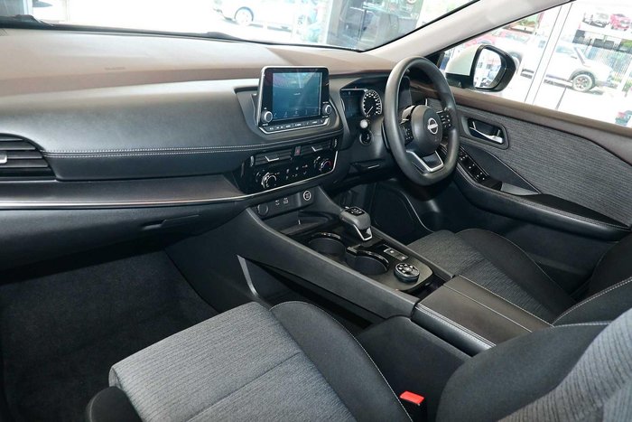 2024 Nissan X-TRAIL ST