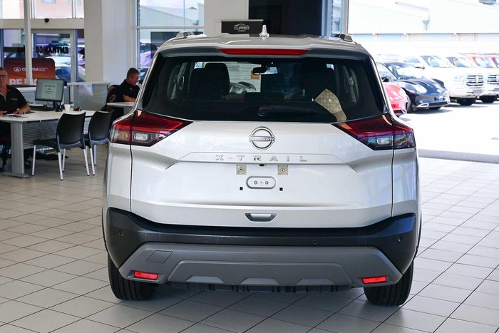 2024 Nissan X-TRAIL ST