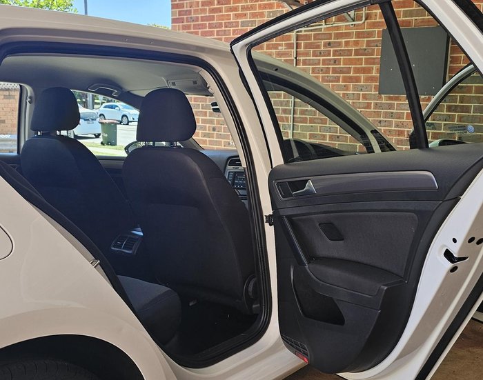 2016 Volkswagen Golf 92TSI Trendline 7 MY17 Pure White