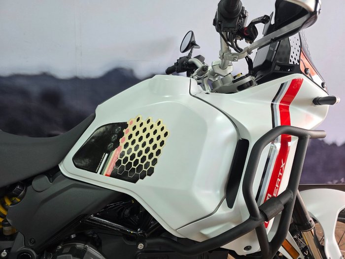 2023 DUCATI DESERTX