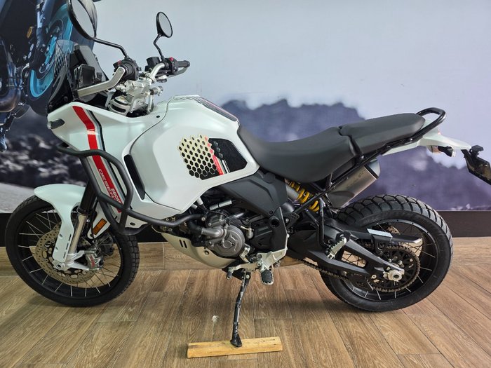 2023 DUCATI DESERTX