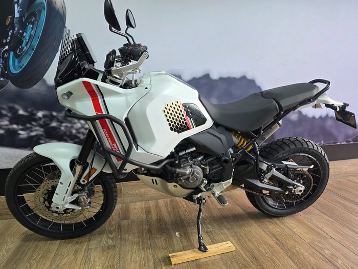 2023 DUCATI DESERTX