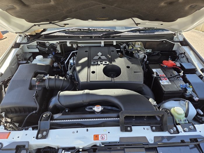 2019 Mitsubishi Pajero