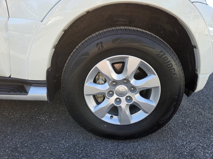 2019 Mitsubishi Pajero